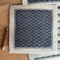 Seigaiha Linoldruck | japanisches Wellenmuster blau 21x21 cm | detailreicher Druck Meereswellen | besondere Geschenkidee | Himalaya-Papier
