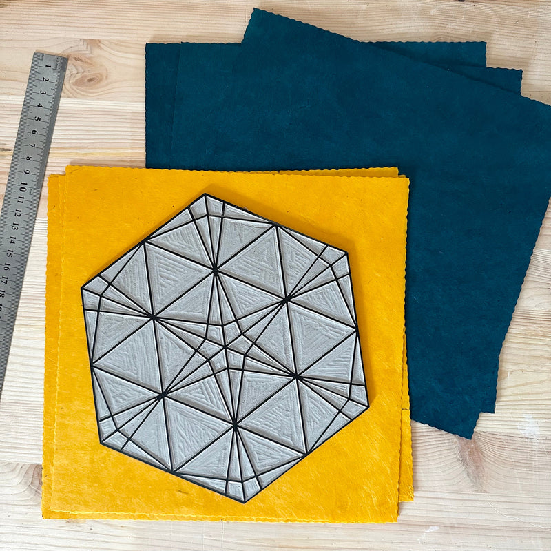 Kasane-rindõ Linoldruck | japanisches Muster Kumiko | handgemachter Druck | Linolschnitt 25x25cm | kleine Geschenkidee | bunte Wanddeko