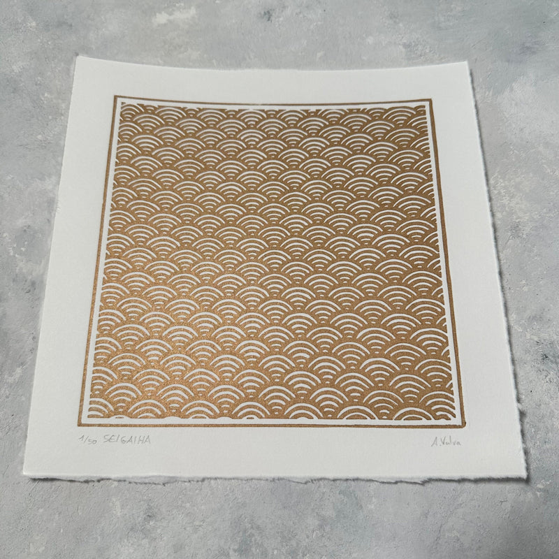 Seigaiha Linoldruck | japanisches Wellenmuster 21x21 cm | detailreicher Druck Meereswellen | besondere Geschenkidee | kostenloser Versand