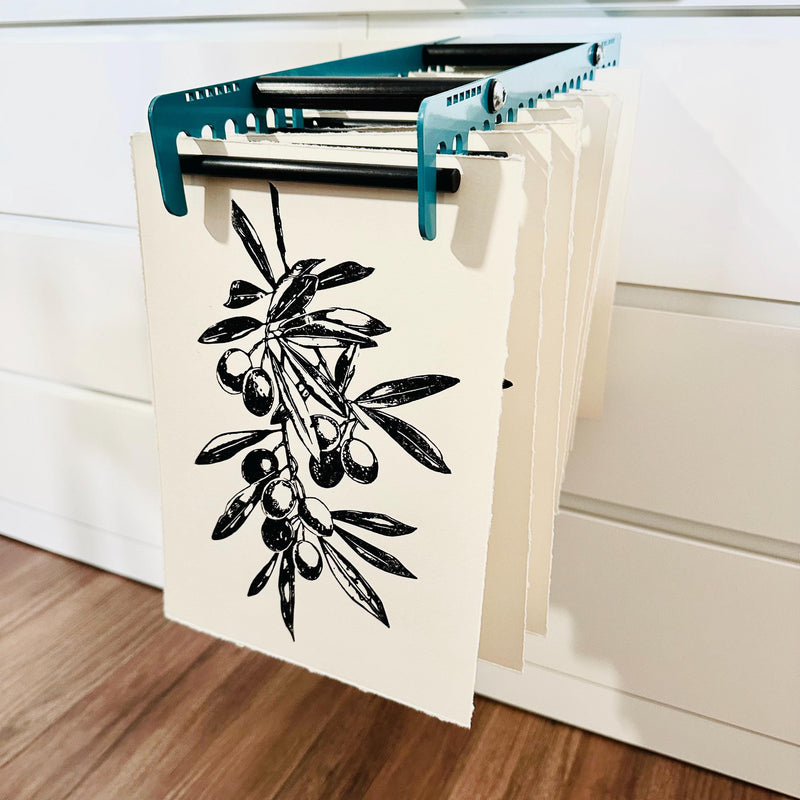 Olivenzweig Linoldruck | detailreicher Linolschnitt DIN A4 | mediterrane Wanddekoration | handgemachter Druck | besondere Geschenkidee